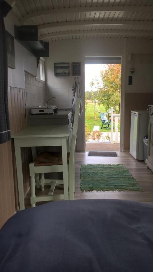 Pipowagen Elsebein Groningen Westerwolde Unieke Ligging Met Eigen Tuin En Vrij Uitzicht Over Veld Naar Natuurgebied Onstwedde Eksteriør bilde