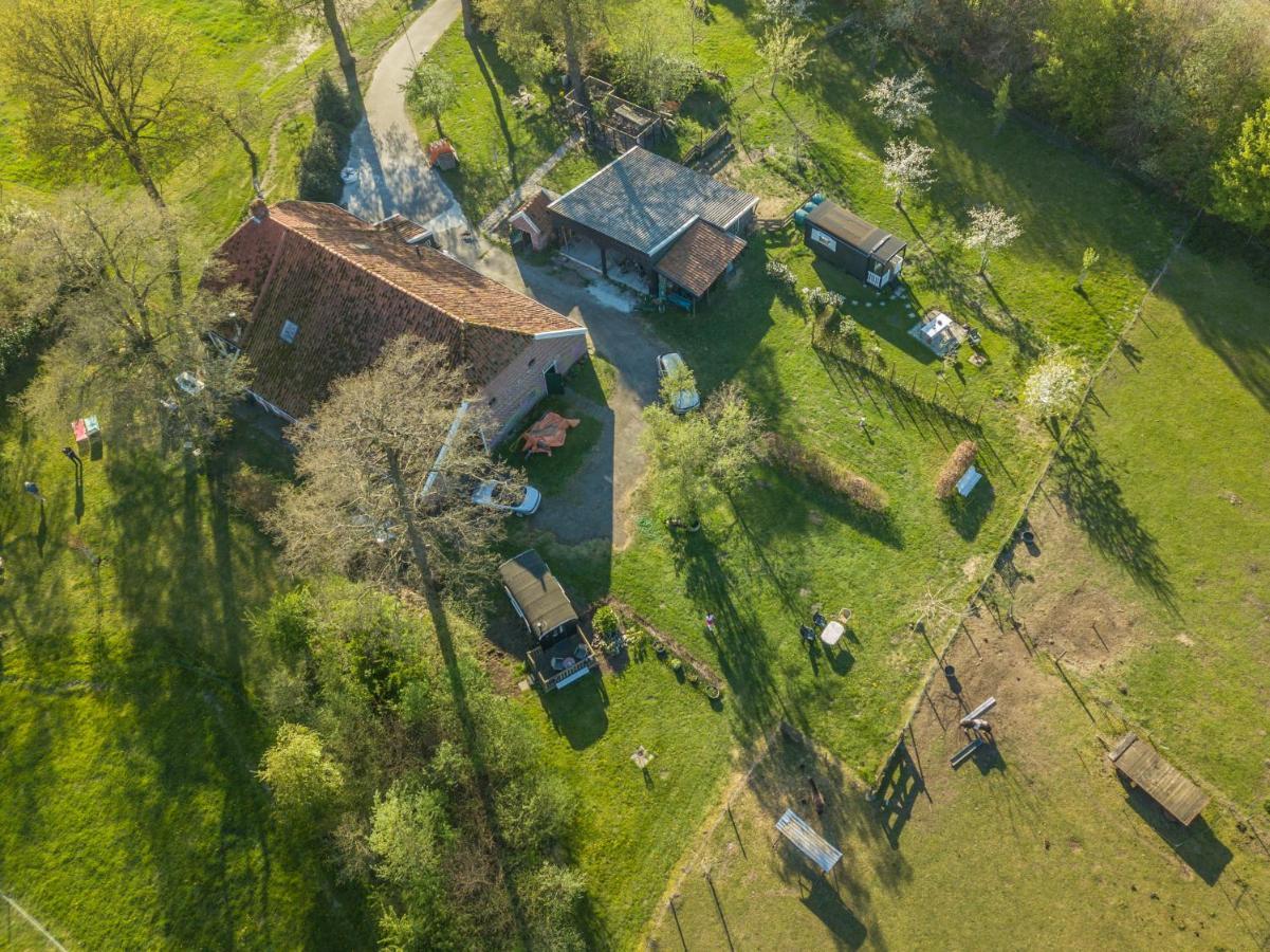Pipowagen Elsebein Groningen Westerwolde Unieke Ligging Met Eigen Tuin En Vrij Uitzicht Over Veld Naar Natuurgebied Onstwedde Eksteriør bilde