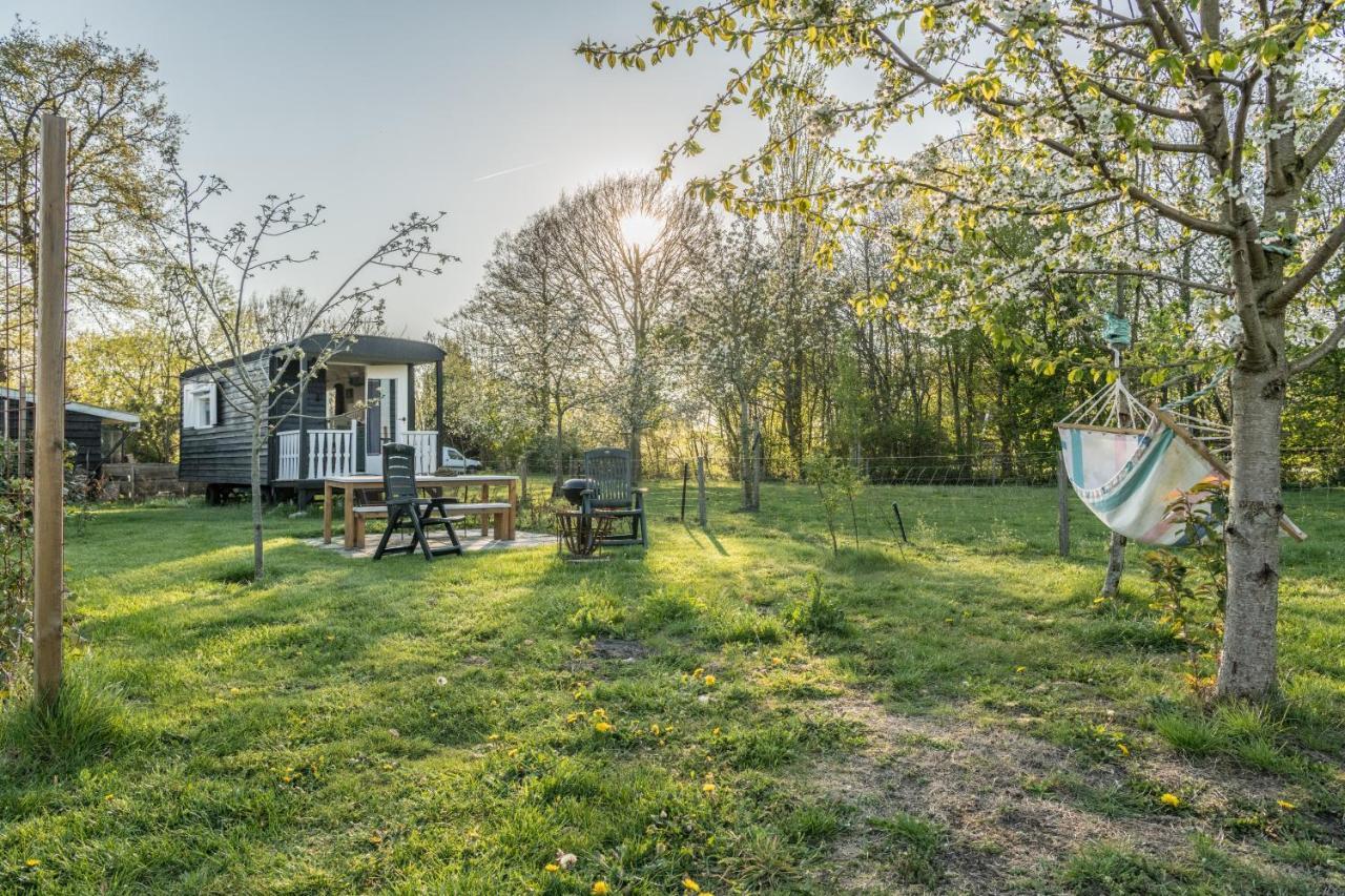 Pipowagen Elsebein Groningen Westerwolde Unieke Ligging Met Eigen Tuin En Vrij Uitzicht Over Veld Naar Natuurgebied Onstwedde Eksteriør bilde